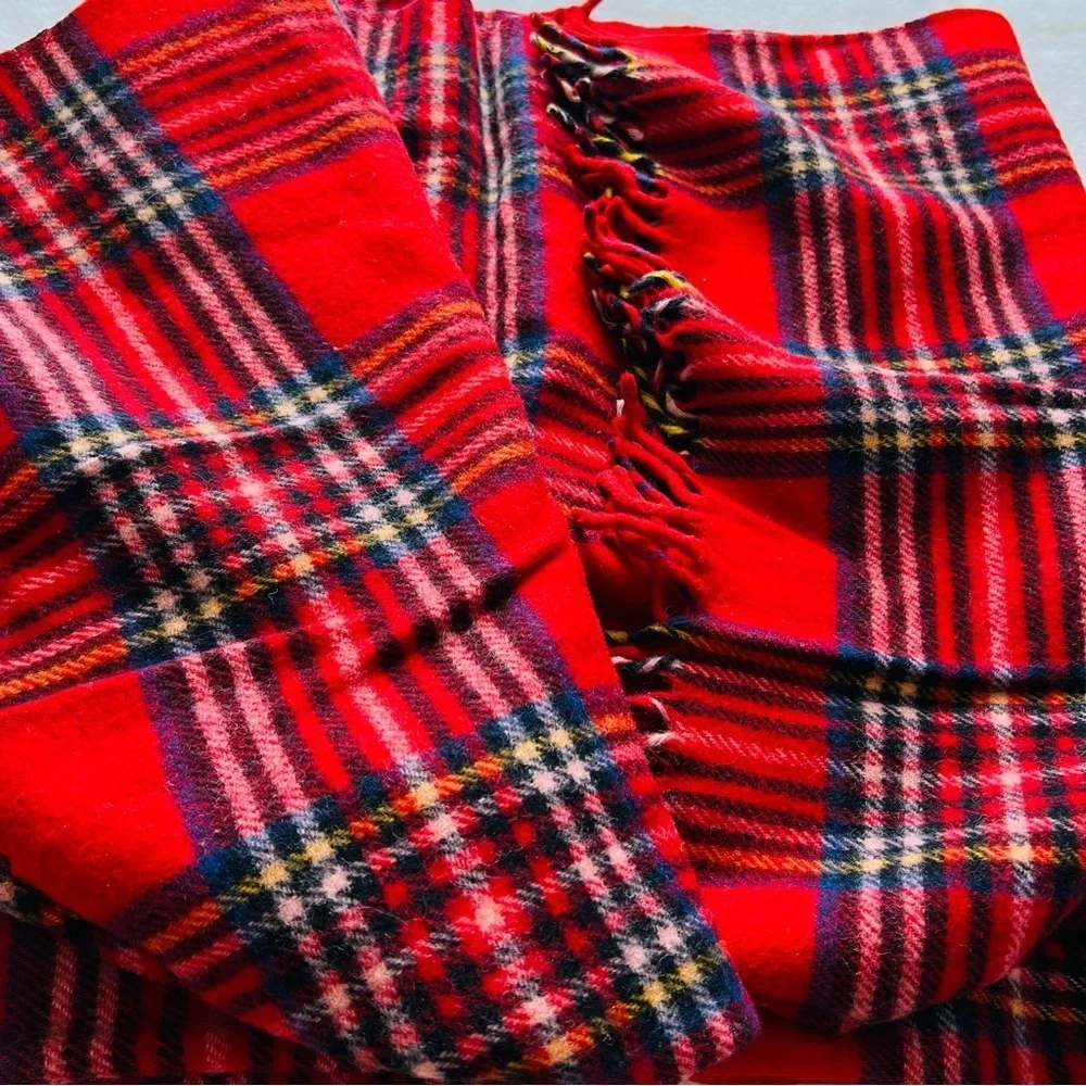 Faribo 100% Wool Throw Blanket - Traditional Red Plaid / Tartan Design - Fringed
